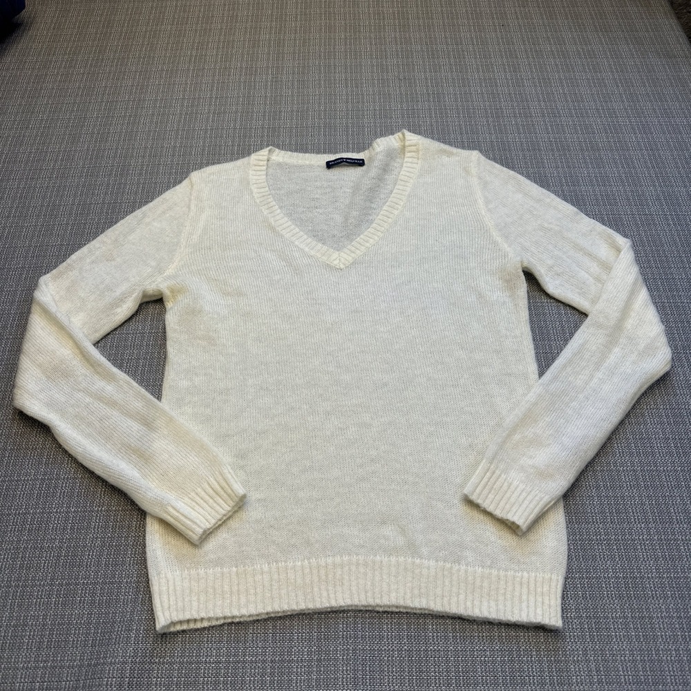 Brandy Melville Mohair Wool Blend Sweater Women One Size V Neck Cream Medium‎
